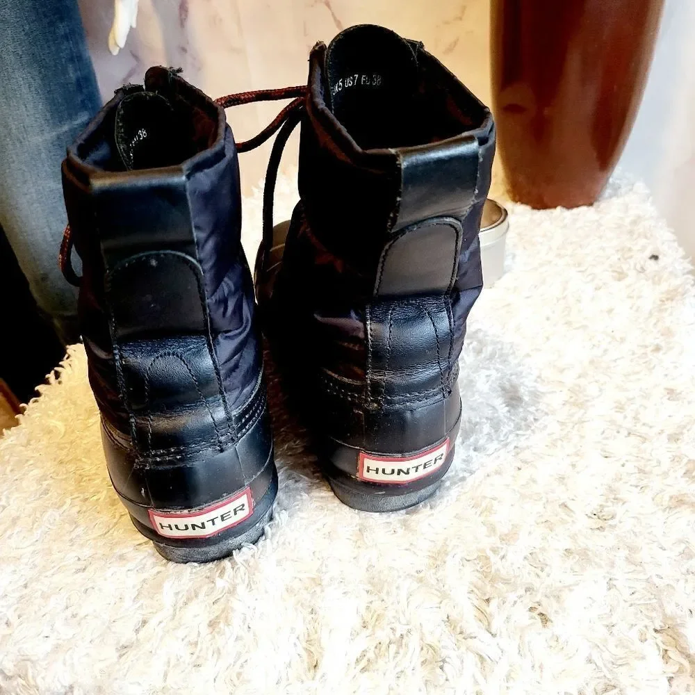 Hunter black quilted shaft winter boots